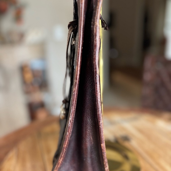 Brighton Vintage Crocodile Embossed Handbag 10“ x 12“ x 3“ - Picture 4 of 15